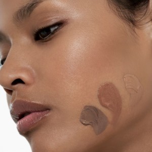 BB Creams / Foundations / Πούδρες
