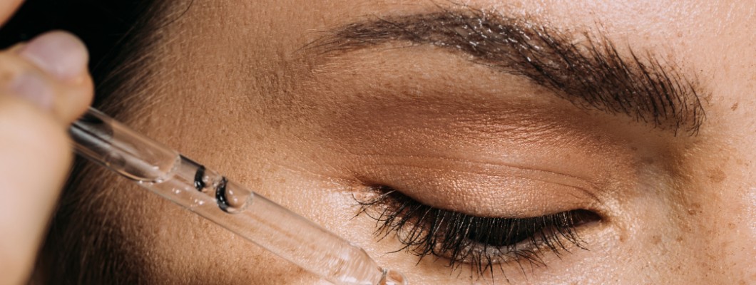 Νιασιναμίδη, η νέα αγαπημένη skincare βιταμίνη Νιασιναμίδη, η νέα αγαπημένη skincare βιταμίνη