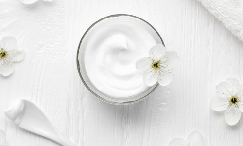 Πόσα προϊόντα skincare χρειαζόμαστε;