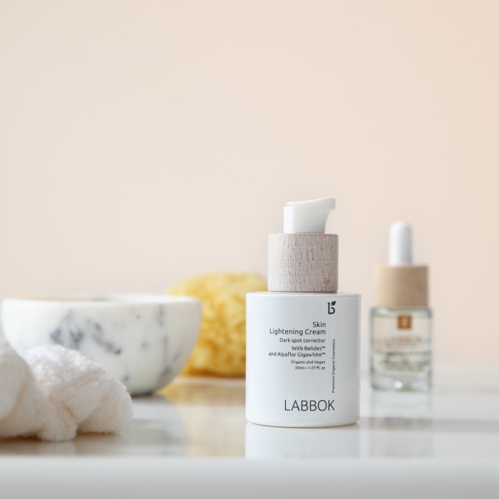 LABBOK Skin Lightening Cream Dark Spot Corrector 30ml LABBOK Skin Lightening Cream Dark Spot Corrector 30ml